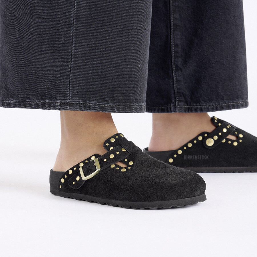 boston rivet suede leather
